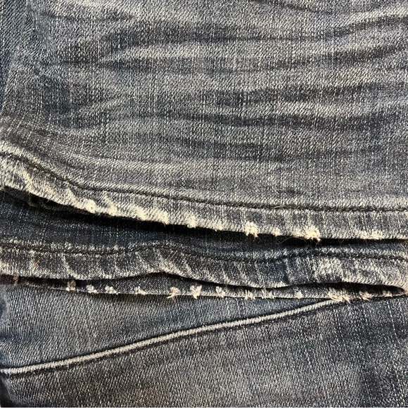 True Religion Brand ‘Geno’ Relaxed Slim Jeans. Size 32. - Picture 12 of 14